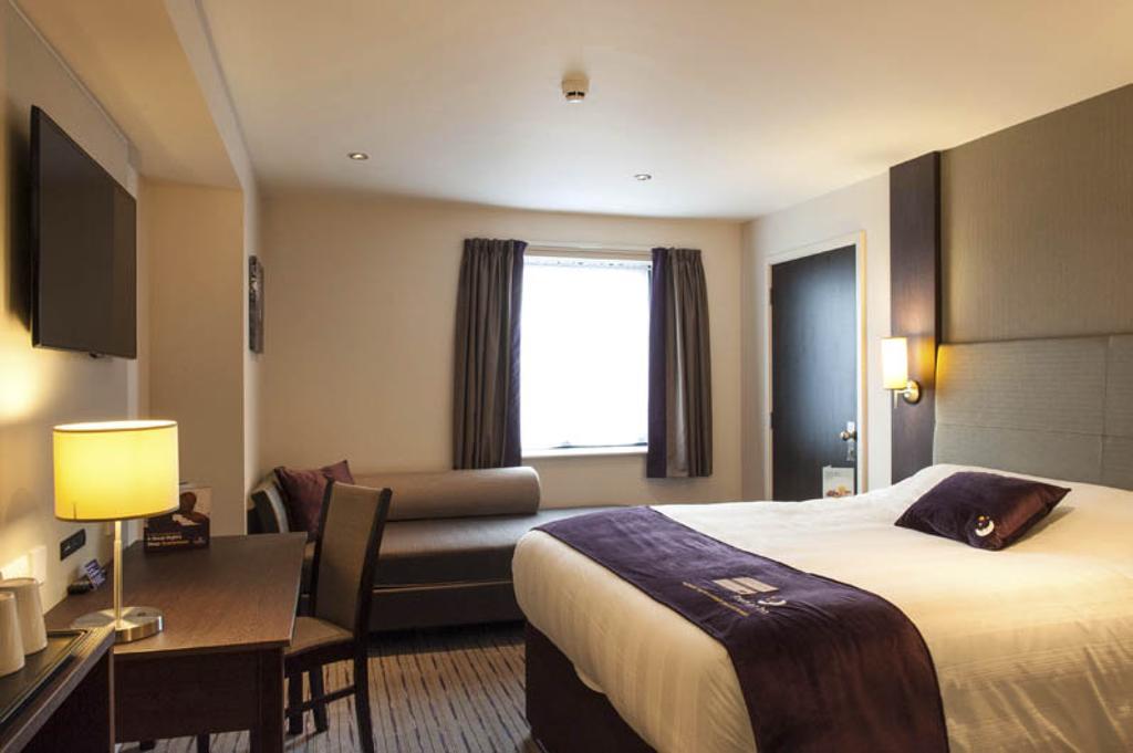 Premier Inn London Croydon West - Purley A23 Oda fotoğraf