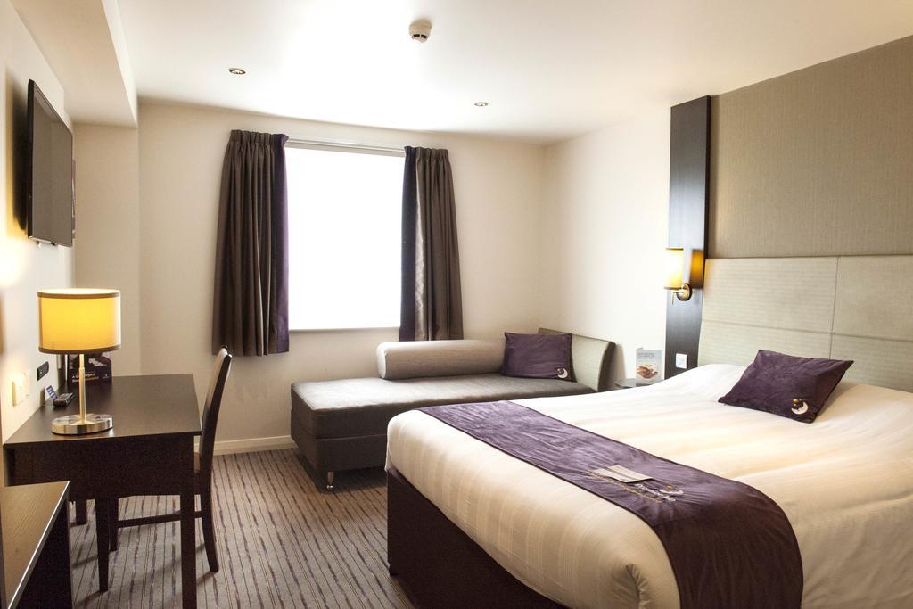 Premier Inn London Croydon West - Purley A23 Oda fotoğraf